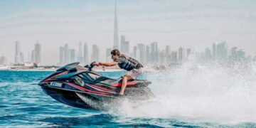 Great adventure sports in Dubai: From Beginner to Pro Surfers