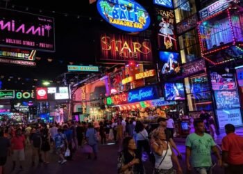 Your Guide to Thailand’s Hottest Street: The Essential Pattaya adviser