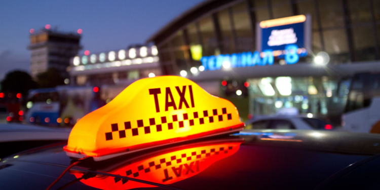 7 Things you should know when taking a Taxi in Delhi