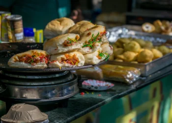 Dadar Hindmata Mumbai Street Food | Veggie Paaji