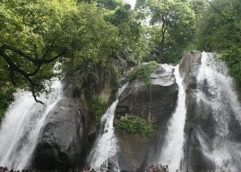 aintharuvi waterfalls | five falls today | tenkasi | sengotta