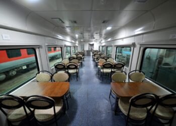 Deccan Queen Express journey Restaurant on wheel