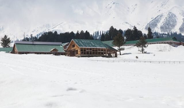 Gulmarg Yatra, Kashmir Yatra Things to be aware of? Gulmarg Canal Car Ride