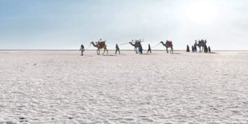 Unveiling the Enchantment: Exploring the Wonders of India's Rann of Kutch 1 Unveiling the Enchantment: Exploring the Wonders of India's Rann of Kutch